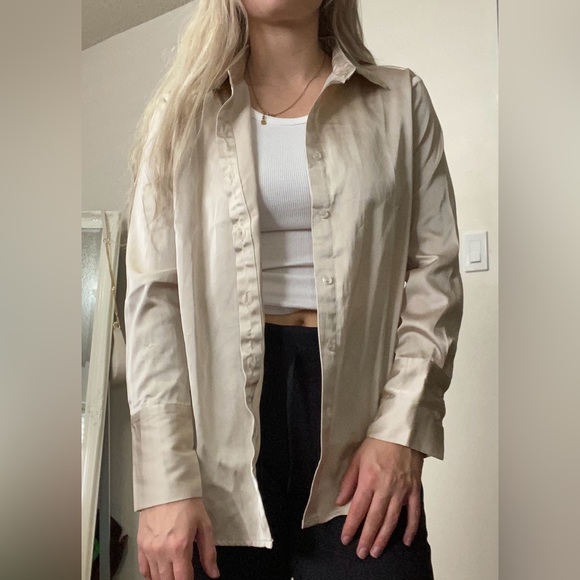 3 for 20🎁“satin” Blouse Button Up Overshirt - Picture 1 of 5